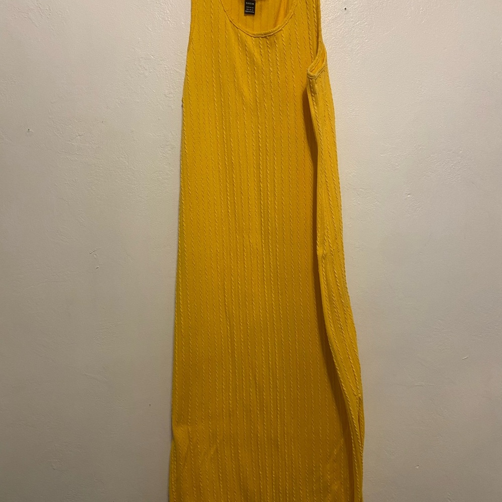 Maternity Yellow Sleeveless Dress size 2XL (with side slit)